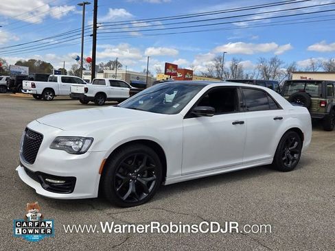 Used 2023 Chrysler 300 S w/ Comfort Group image 3