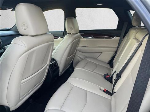 Used 2018 Cadillac XT5 Premium Luxury w/ LPO, Wheel Lock Package image 10