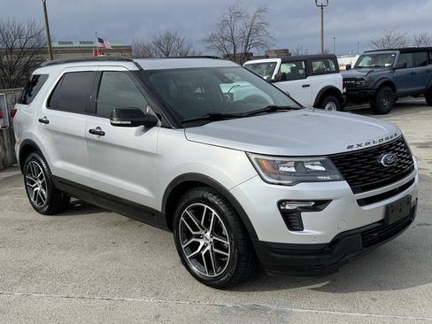 Used 2019 Ford Explorer Sport w/ Equipment Group 401A image 6