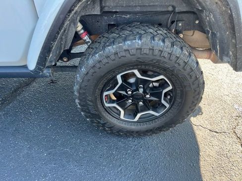 Used 2020 Jeep Gladiator Rubicon AWD/4WD image 30