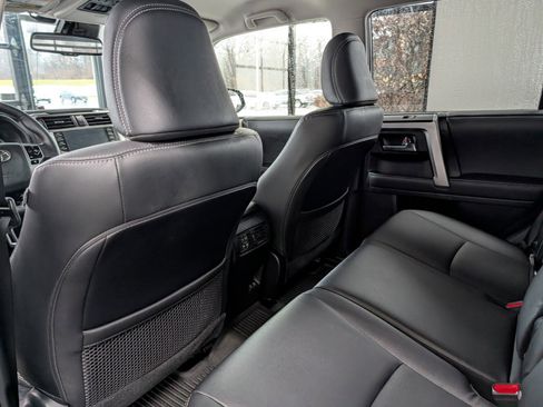 Used 2022 Toyota 4Runner TRD Sport image 12