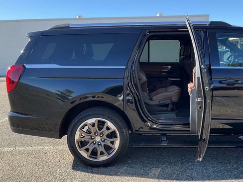 New 2025 Ford Expedition Max King Ranch image 32