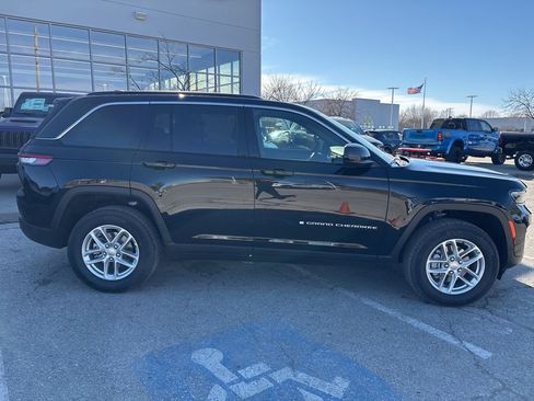 New 2026 Jeep Grand Cherokee Laredo X AWD/4WD image 35