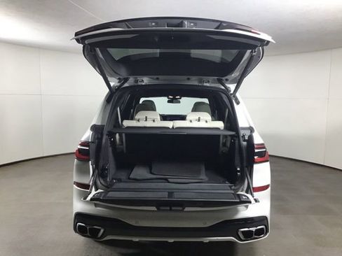 Used 2024 BMW X7 M60i w/ Executive Package AWD/4WD image 25