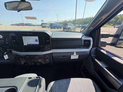 New 2026 Ford F350 XLT AWD/4WD image 23