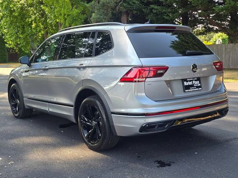 Used 2023 Volkswagen Tiguan SE R-Line FWD image 4