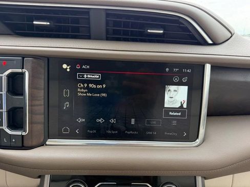 Used 2022 GMC Yukon XL Denali w/ Max Trailering Package AWD/4WD image 16