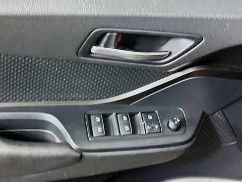 Used 2018 Toyota C-HR XLE FWD image 15