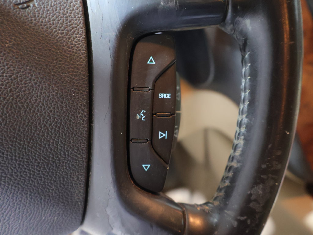 Used 2007 Chevrolet Tahoe LTZ w/ LTZ Preferred Equipment Group AWD/4WD image 9