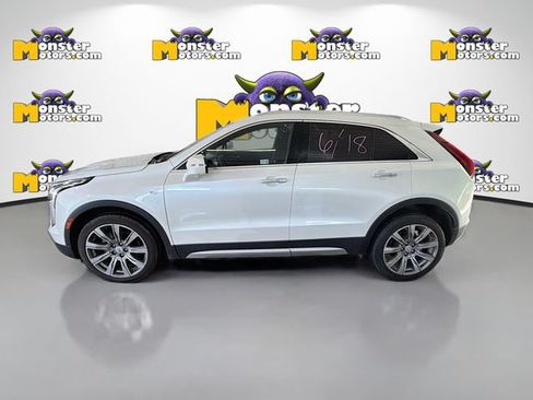 Used 2022 Cadillac XT4 Premium Luxury w/ Enhanced Visibility Package AWD/4WD image 7