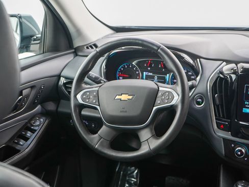 Used 2018 Chevrolet Traverse Premier image 17