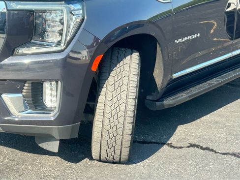 Used 2023 GMC Yukon XL SLT w/ SLT Premium Package AWD/4WD image 60