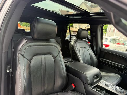 Used 2019 Ford Expedition Max Limited w/ Cargo Package AWD/4WD image 17