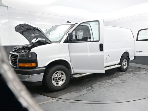 Used 2025 GMC Savana 2500 w/ Driver Convenience Package RWD image 50