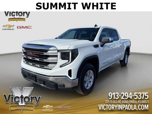 Used 2024 GMC Sierra 1500 SLE image 1