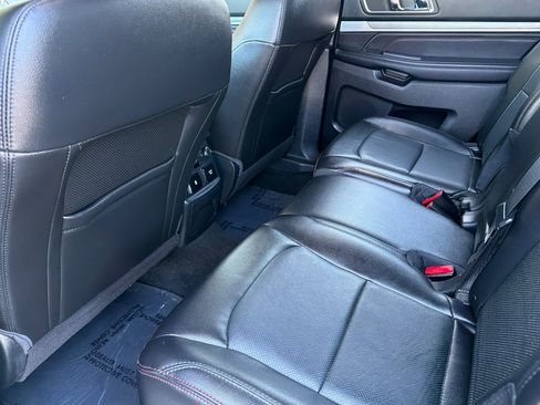Used 2018 Ford Explorer Sport w/ Equipment Group 401A AWD/4WD image 11