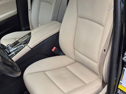 Used 2012 BMW 528i xDrive Sedan AWD/4WD image 34