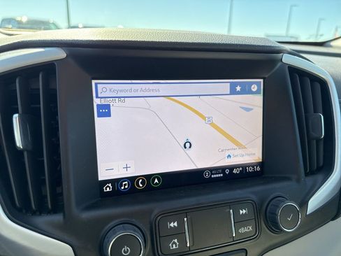 Used 2022 GMC Terrain SLT w/ Infotainment Package II image 24