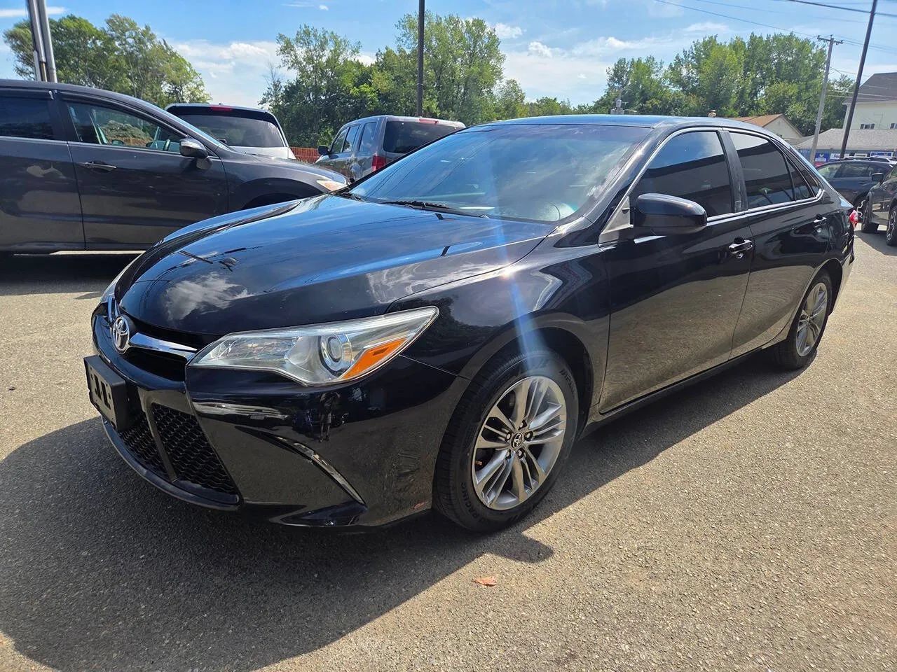 Used 2015 Toyota Camry SE FWD image 37