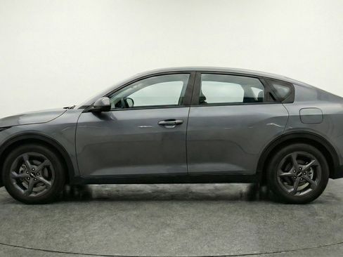 Used 2025 Kia K4 LXS image 5