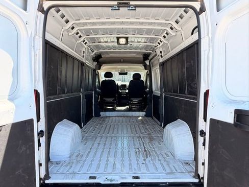 Used 2026 RAM ProMaster 2500 w/ Convenience Group FWD image 7