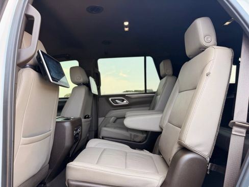 Used 2021 Chevrolet Tahoe Z71 AWD/4WD image 24
