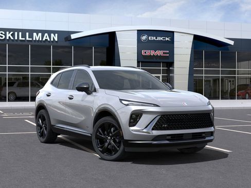 New 2025 Buick Envision Sport Touring image 7