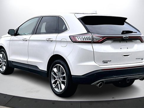 Used 2018 Ford Edge Titanium w/ Equipment Group 301A image 7