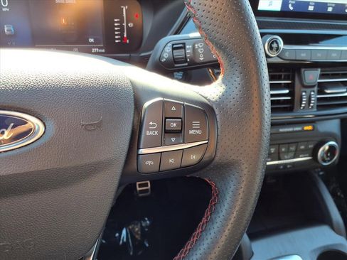 Certified 2024 Ford Escape ST-Line image 16