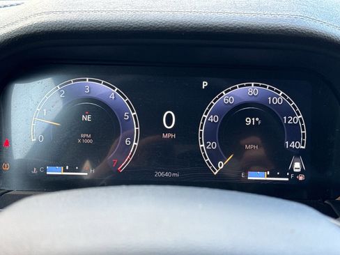 Used 2024 Jeep Grand Cherokee Limited w/ Luxury Tech Group II image 21