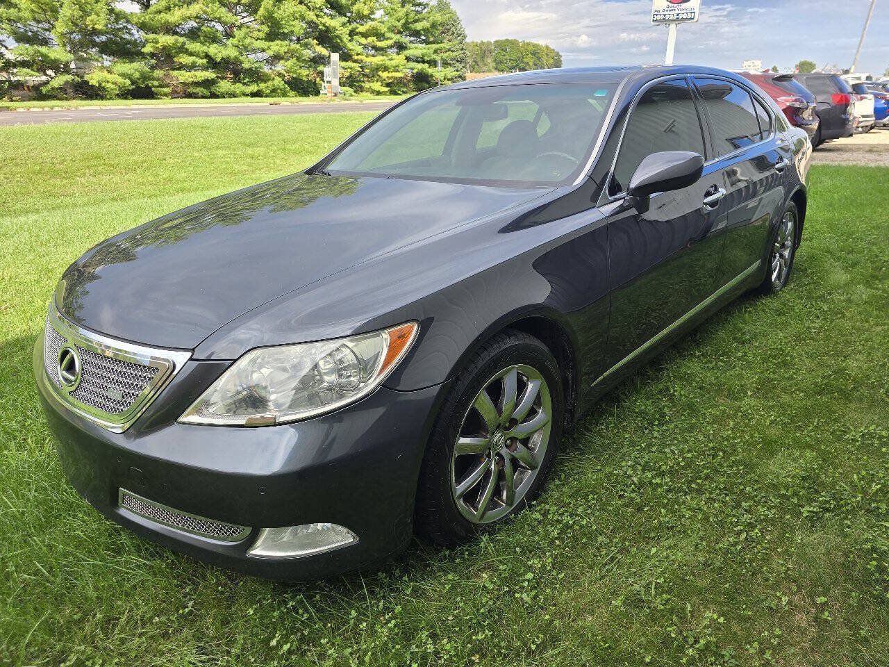 Used 2008 Lexus LS 460 L RWD image 3
