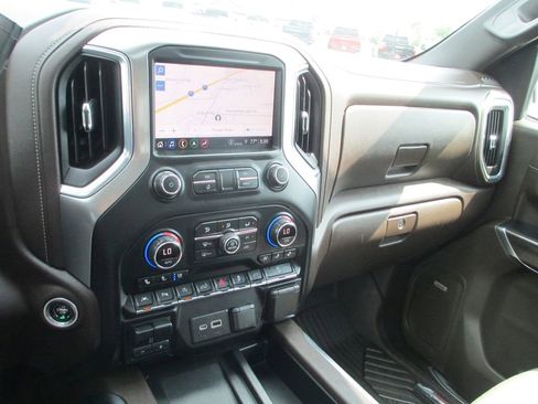 Used 2021 Chevrolet Silverado 1500 LTZ w/ LTZ Premium Package AWD/4WD image 37