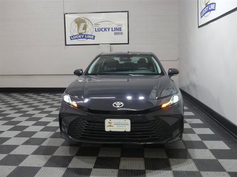 Used 2025 Toyota Camry LE w/ Convenience Package AWD/4WD image 2