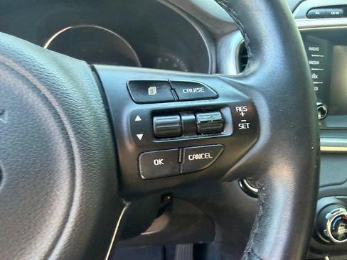 Used 2017 Kia Sorento EX w/ EX V6 Premium Package AWD/4WD image 16