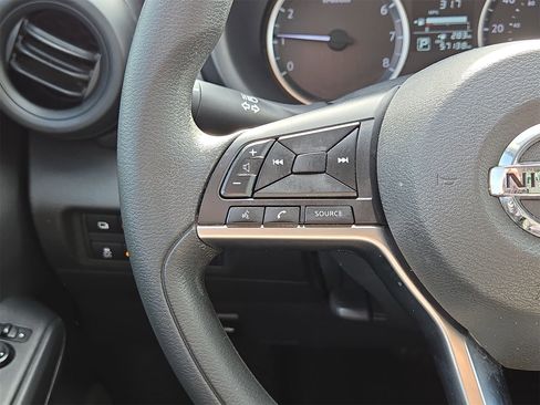 Used 2021 Nissan Kicks S image 21