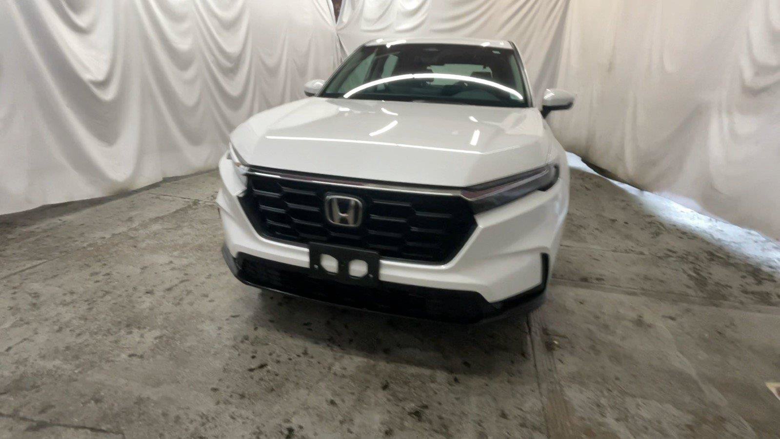 Used 2024 Honda CR-V LX image 16