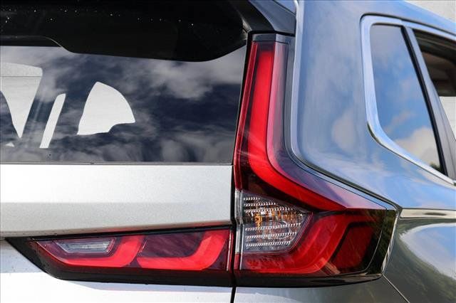 Used 2024 Honda CR-V EX-L image 11