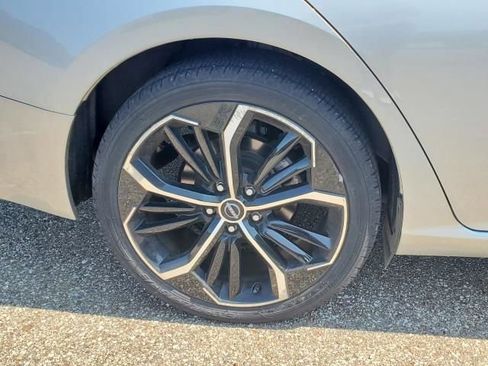 Used 2023 Nissan Altima 2.5 SR image 5