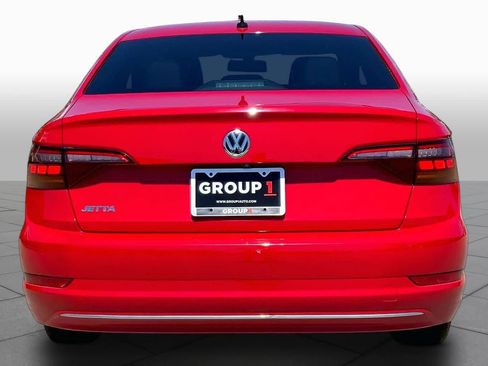 Used 2019 Volkswagen Jetta SE FWD image 4