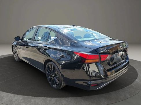 Used 2022 Nissan Altima 2.5 SR FWD image 7