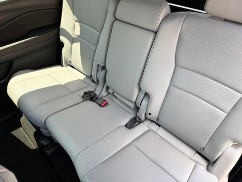 Used 2023 Honda Passport EX-L image 23