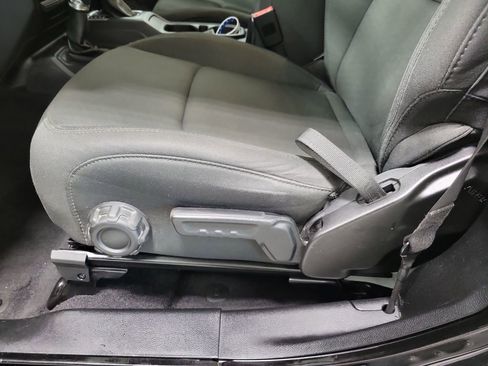 Used 2019 Jeep Wrangler Sport image 20