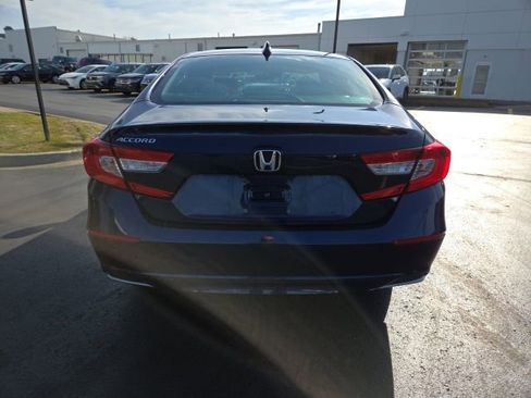 Used 2019 Honda Accord LX image 6