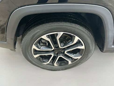 Used 2023 Jeep Compass Limited image 32