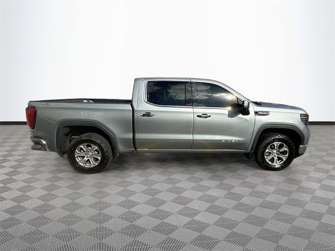 Used 2023 GMC Sierra 1500 SLT w/ X31 Off-Road Package image 9