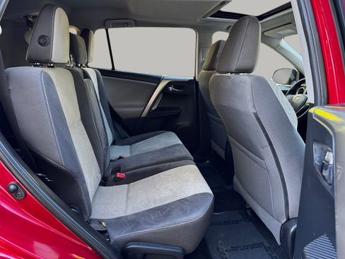 Used 2014 Toyota RAV4 XLE FWD image 18