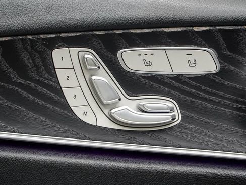 Used 2019 Mercedes-Benz E 300 image 35