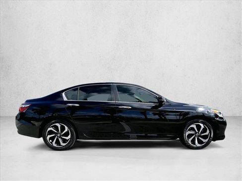 Used 2017 Honda Accord EX-L image 5