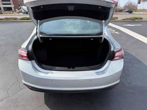 Used 2020 Chevrolet Malibu LT image 5