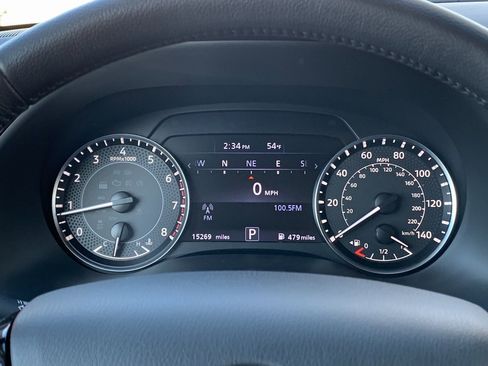 Used 2024 Nissan Armada SL w/ Captain's Chairs Package image 9